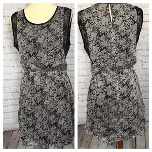 M M COUTURE BY MISS ME LACE TRIMMED DRESS